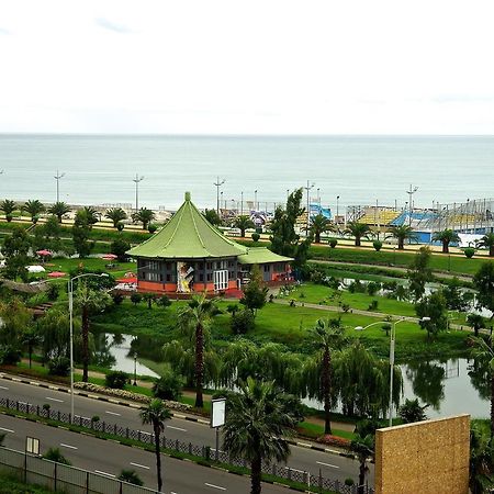 Cocorina Apartment Батуми Экстерьер фото